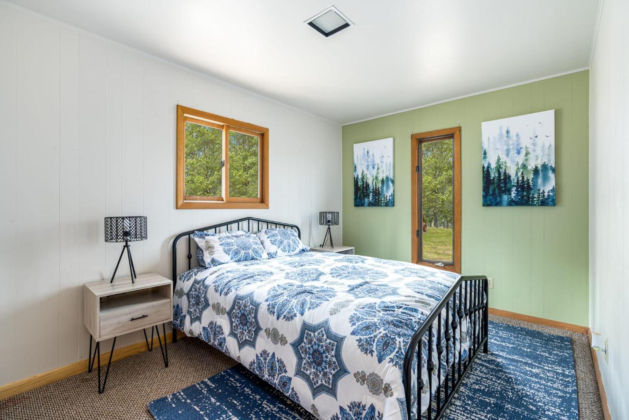 Chalet W Hot Tub, Large Deck, Grill, & Fast Wifi Berkeley Springs Bagian luar foto